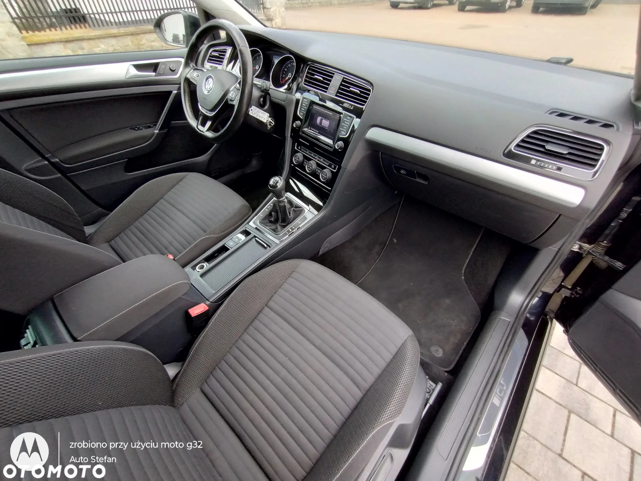 Volkswagen Golf - 18