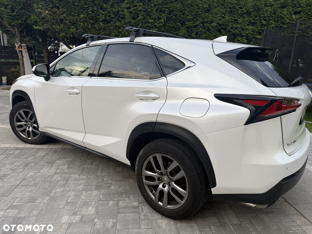 Lexus NX 200t Prestige AWD - 3