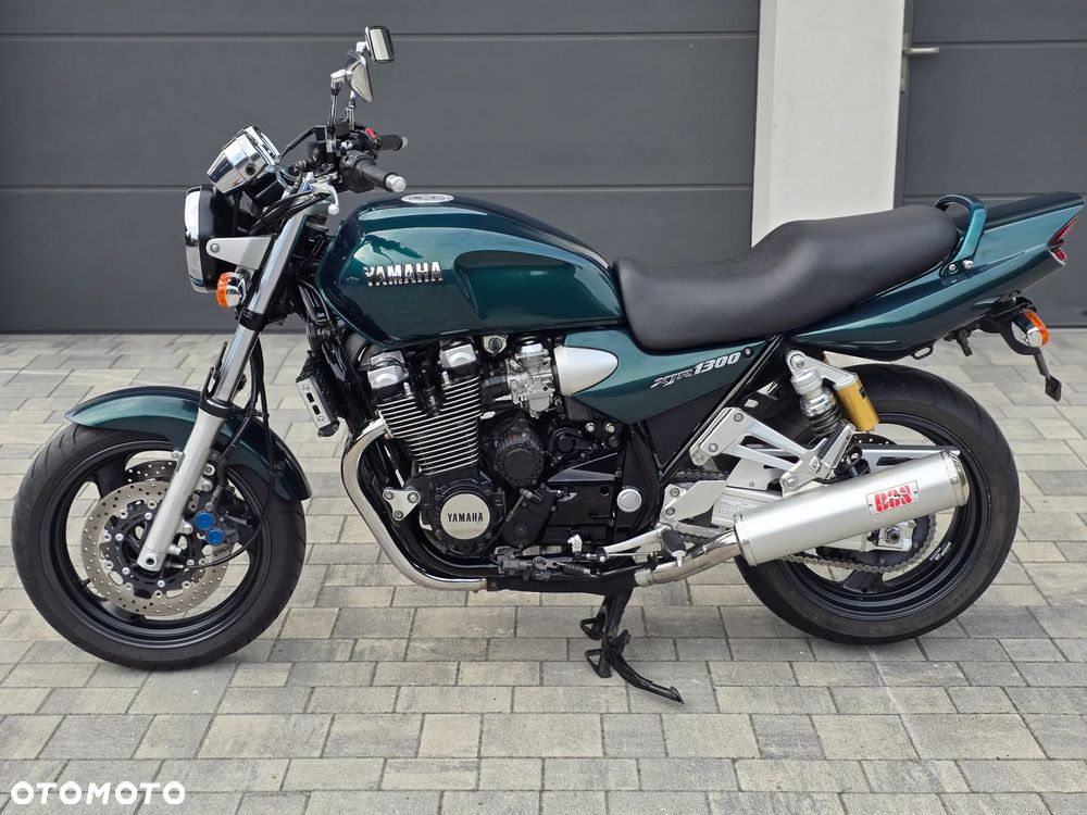 Yamaha XJR - 27