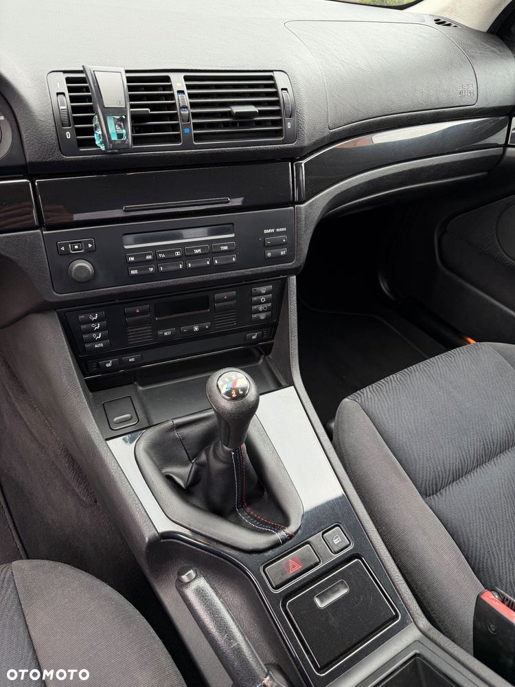 BMW Seria 5 520i - 21