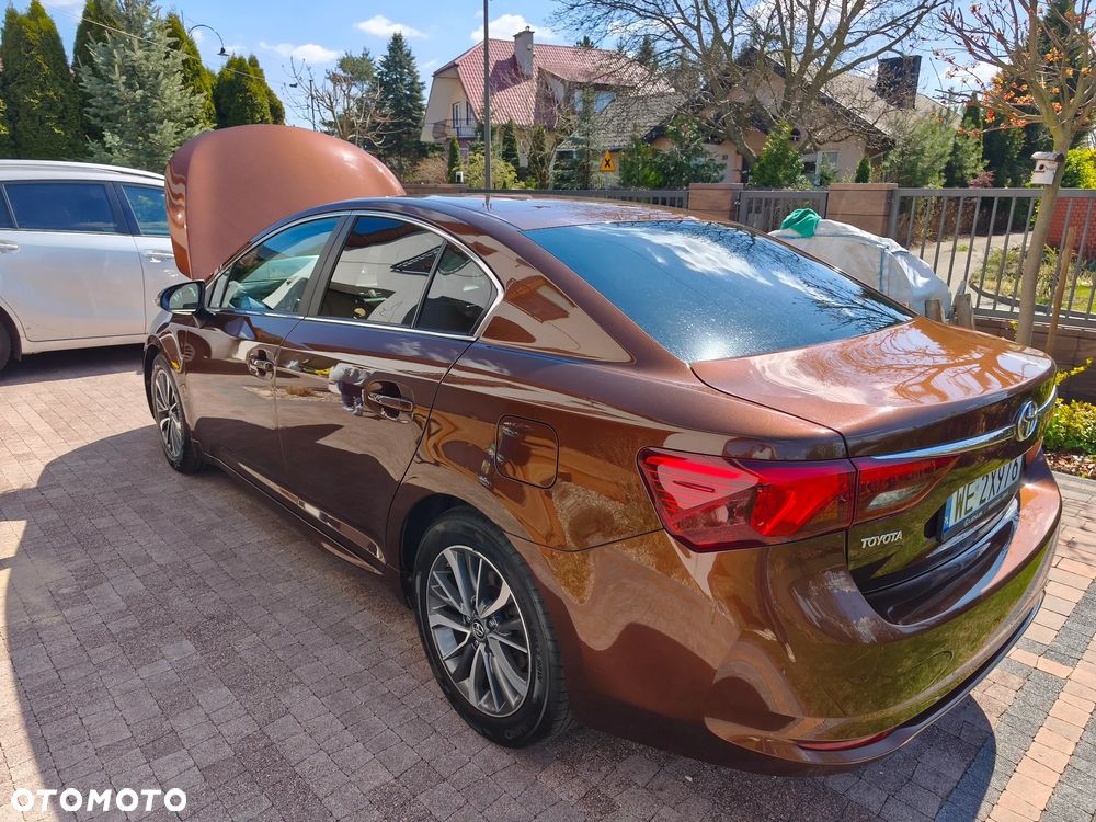 Toyota Avensis 2.0 Premium MS - 4