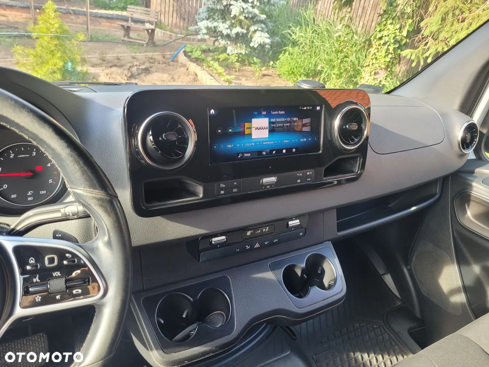 Mercedes-Benz Sprinter 319 - 20