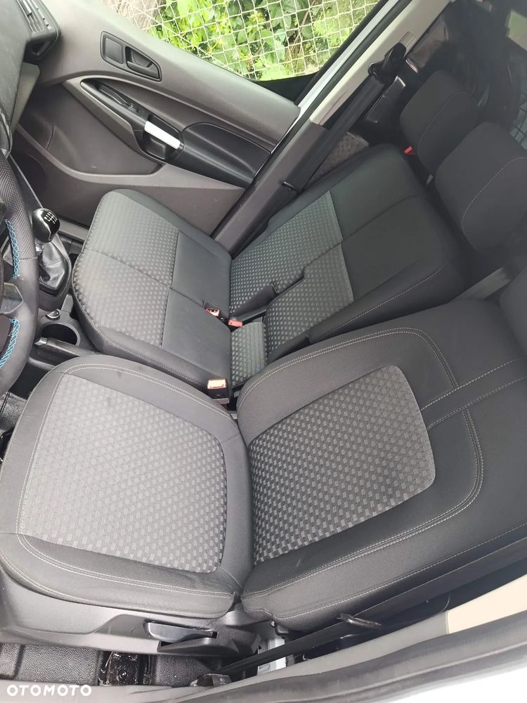 Ford Transit Connect - 4
