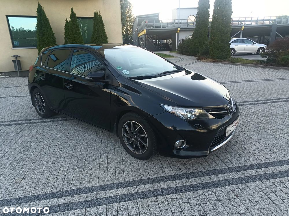Toyota Auris 1.4 D-4D Life Plus - 1