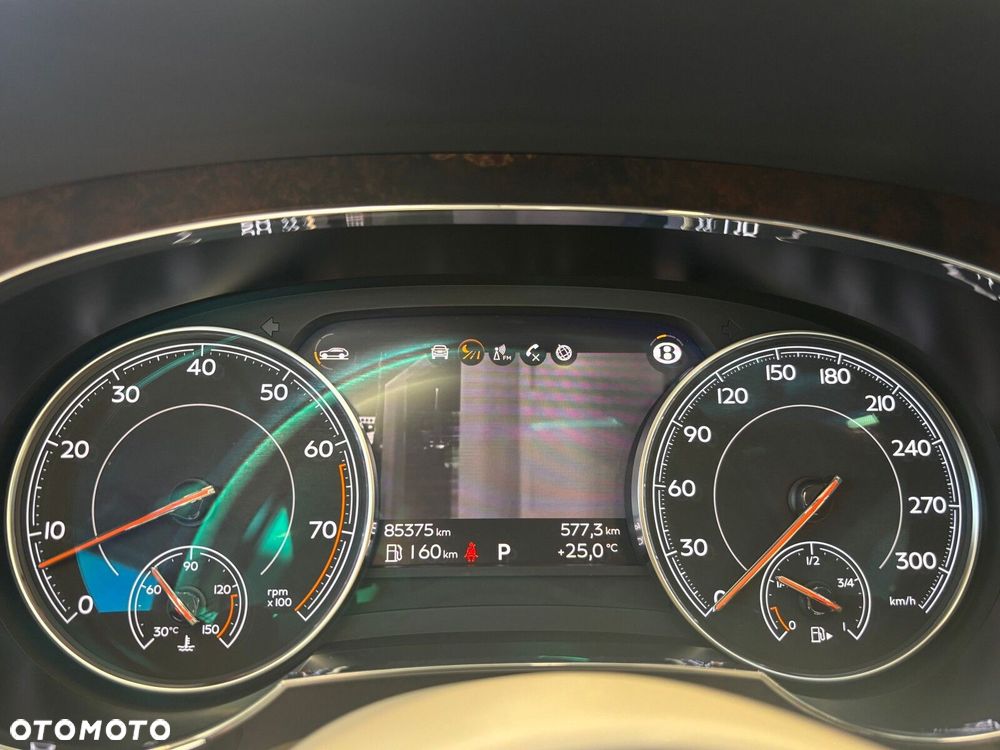 Bentley Bentayga - 17