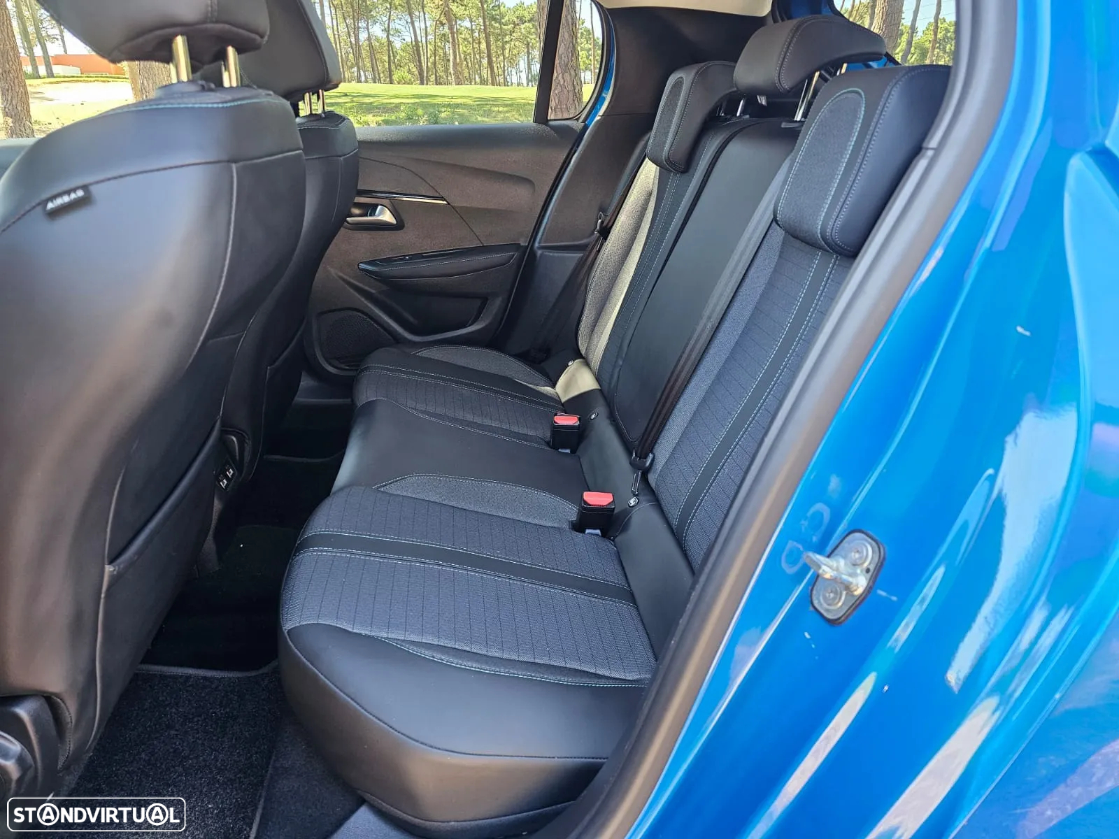 Peugeot 208 1.2 PureTech Allure - 16