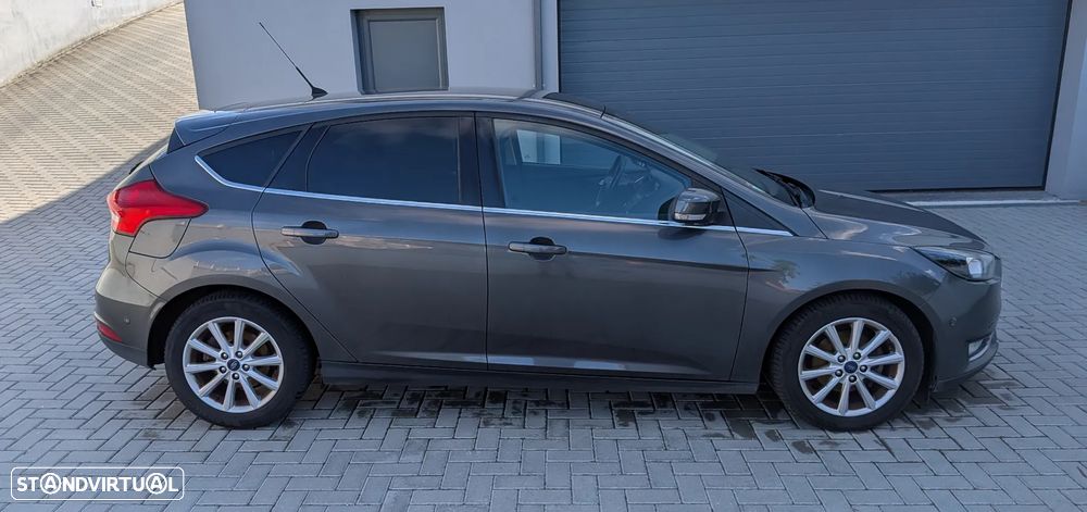 Ford Focus - 2