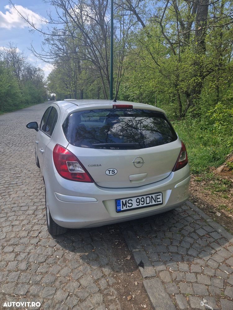 Opel Corsa - 3