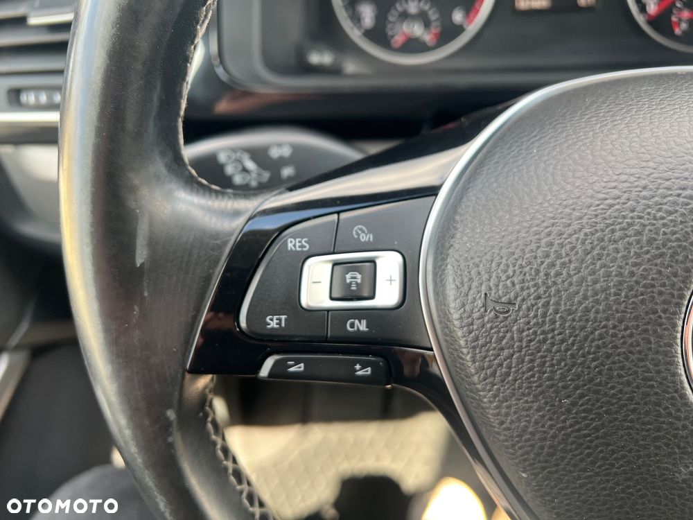 Volkswagen Multivan 2.0 BiTDI L1 Business - 25