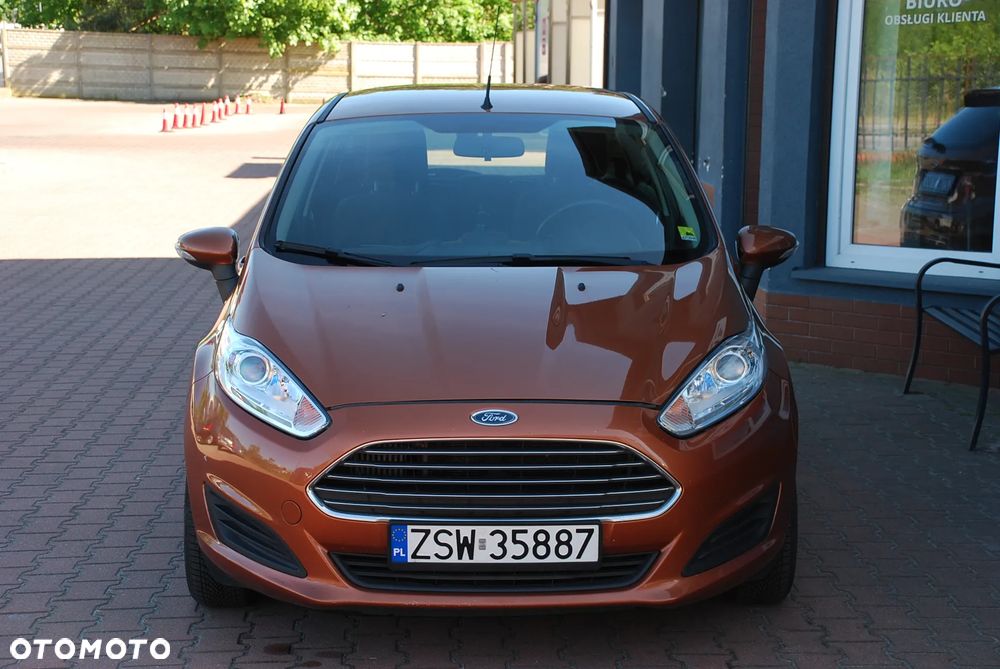 Ford Fiesta 1.6 TDCi DPF Titanium - 13
