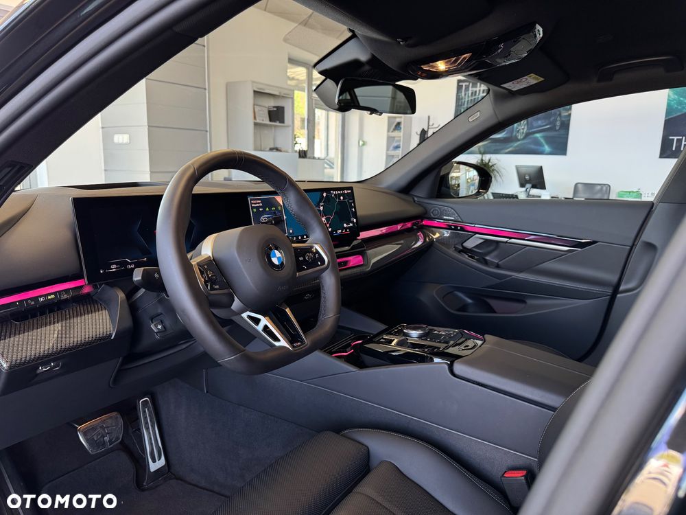 BMW Seria 5 520d xDrive - 12