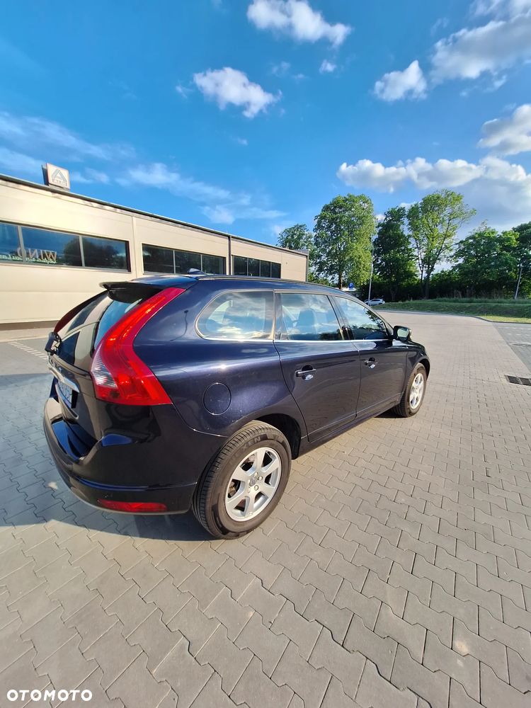 Volvo XC 60 D3 Drive-E Momentum - 30