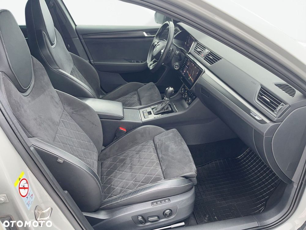 Skoda Superb 2.0 TDI SCR Sportline DSG - 16
