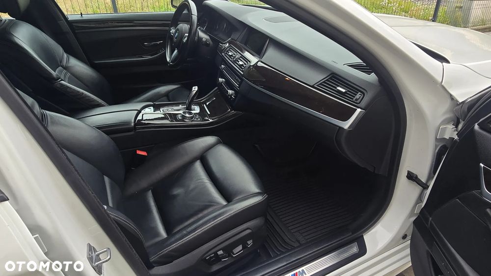 BMW Seria 5 535i xDrive - 10