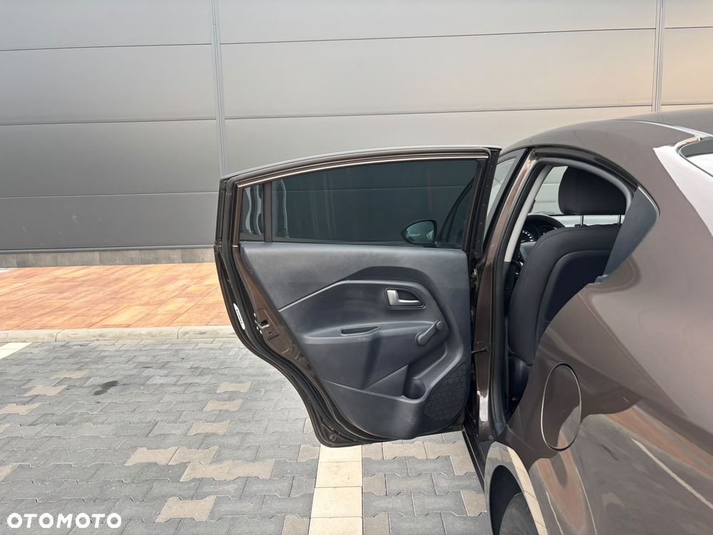 Kia Rio 1.2 M - 9