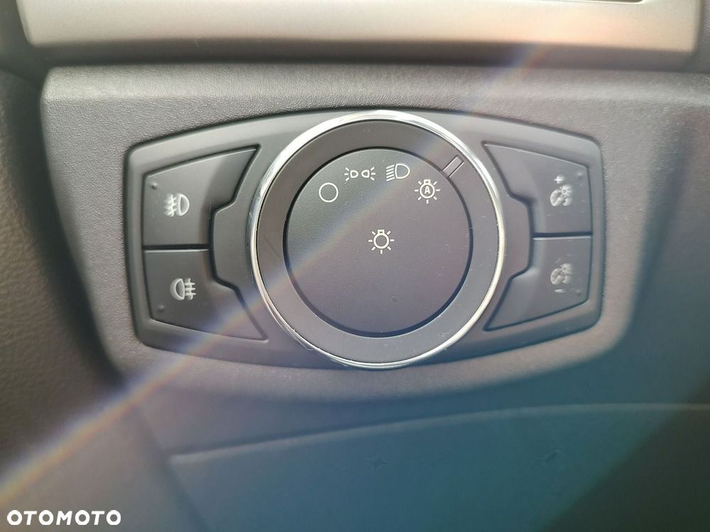 Ford Mondeo 2.0 EcoBoost STart-Stopp Autom Vignale - 16