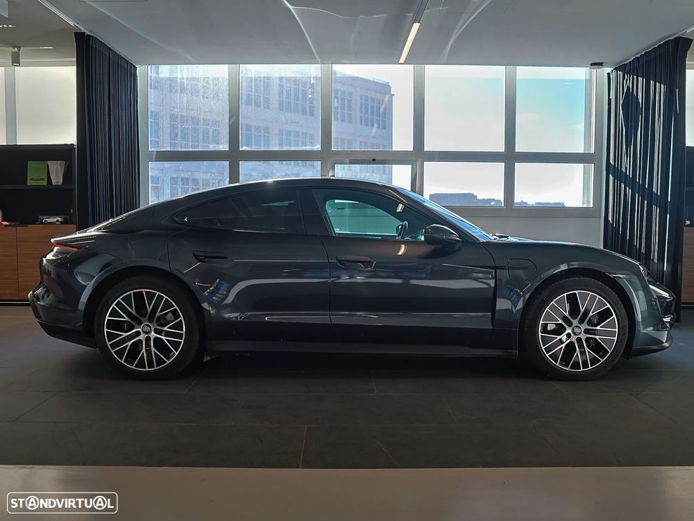 Porsche Taycan Standard - 9