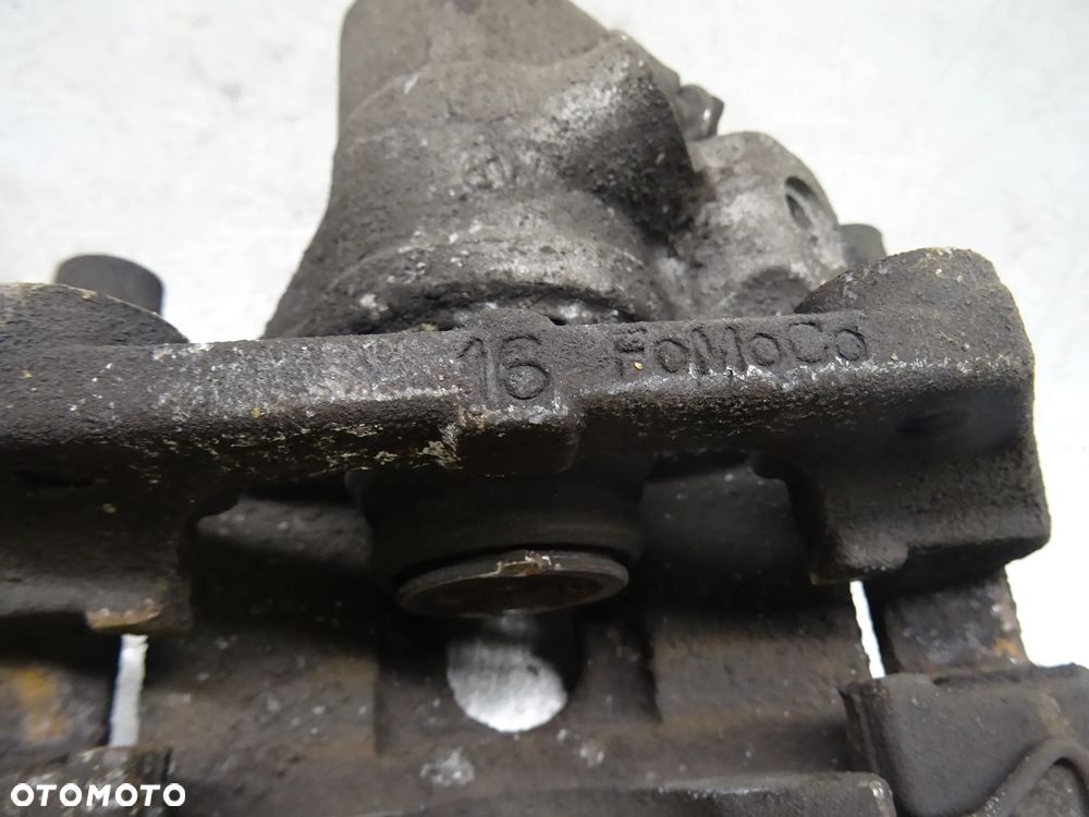 VOLVO V50 2.0TDCI ZACISK HAMULCOWY TYŁ PRAWY LEWY - 6