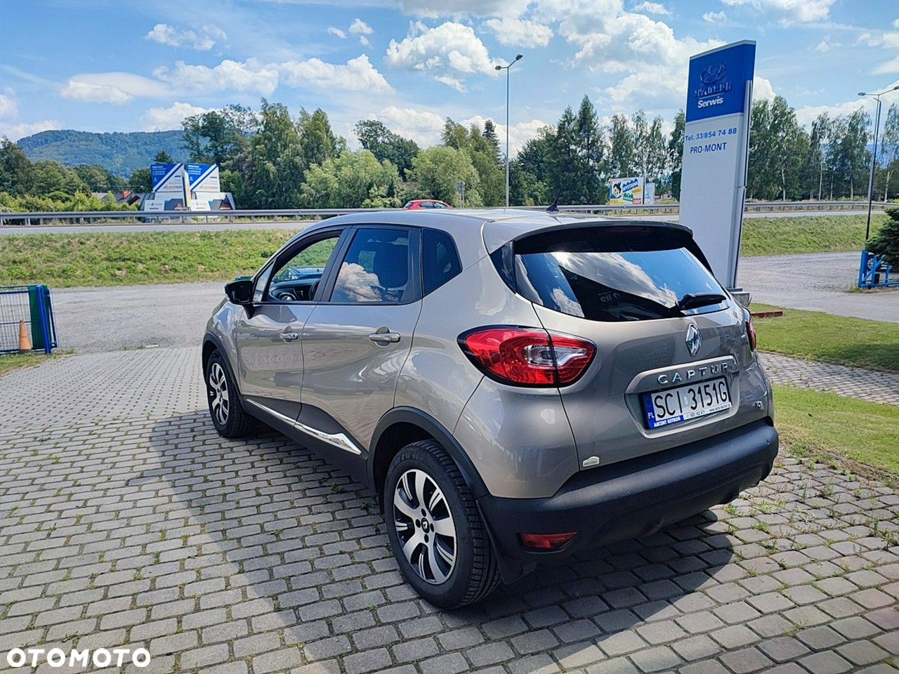 Renault Captur - 24