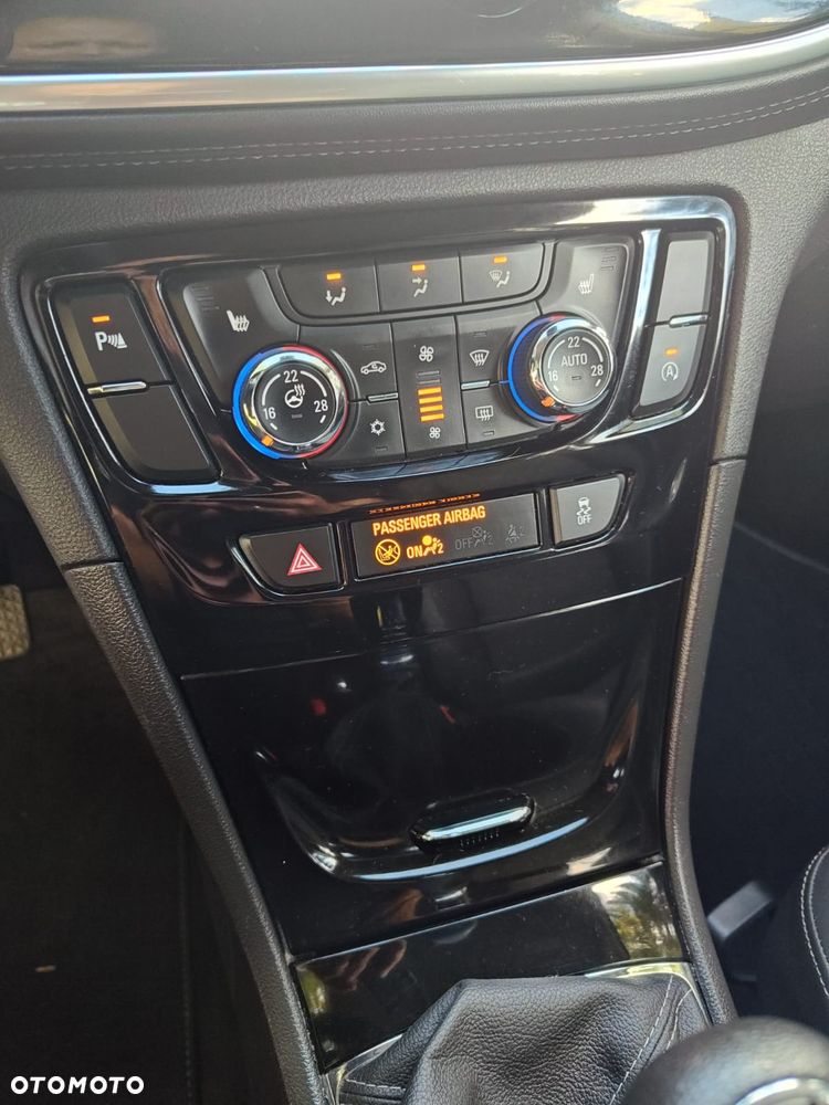 Opel Mokka 1.4 T Cosmo S&S - 19