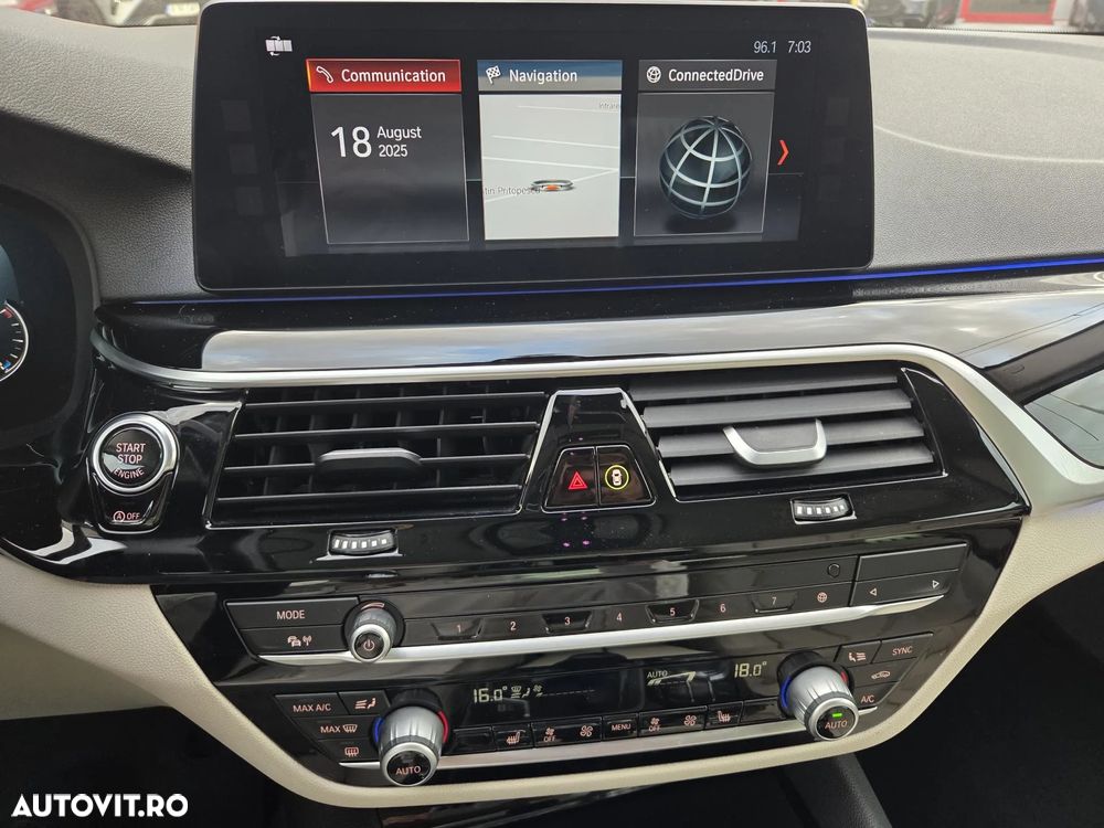 BMW Seria 5 530d xDrive AT - 13