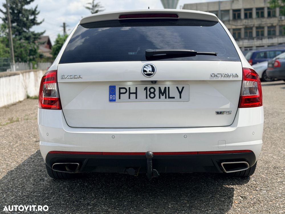 Skoda Octavia 2.0 TDI DSG RS - 8