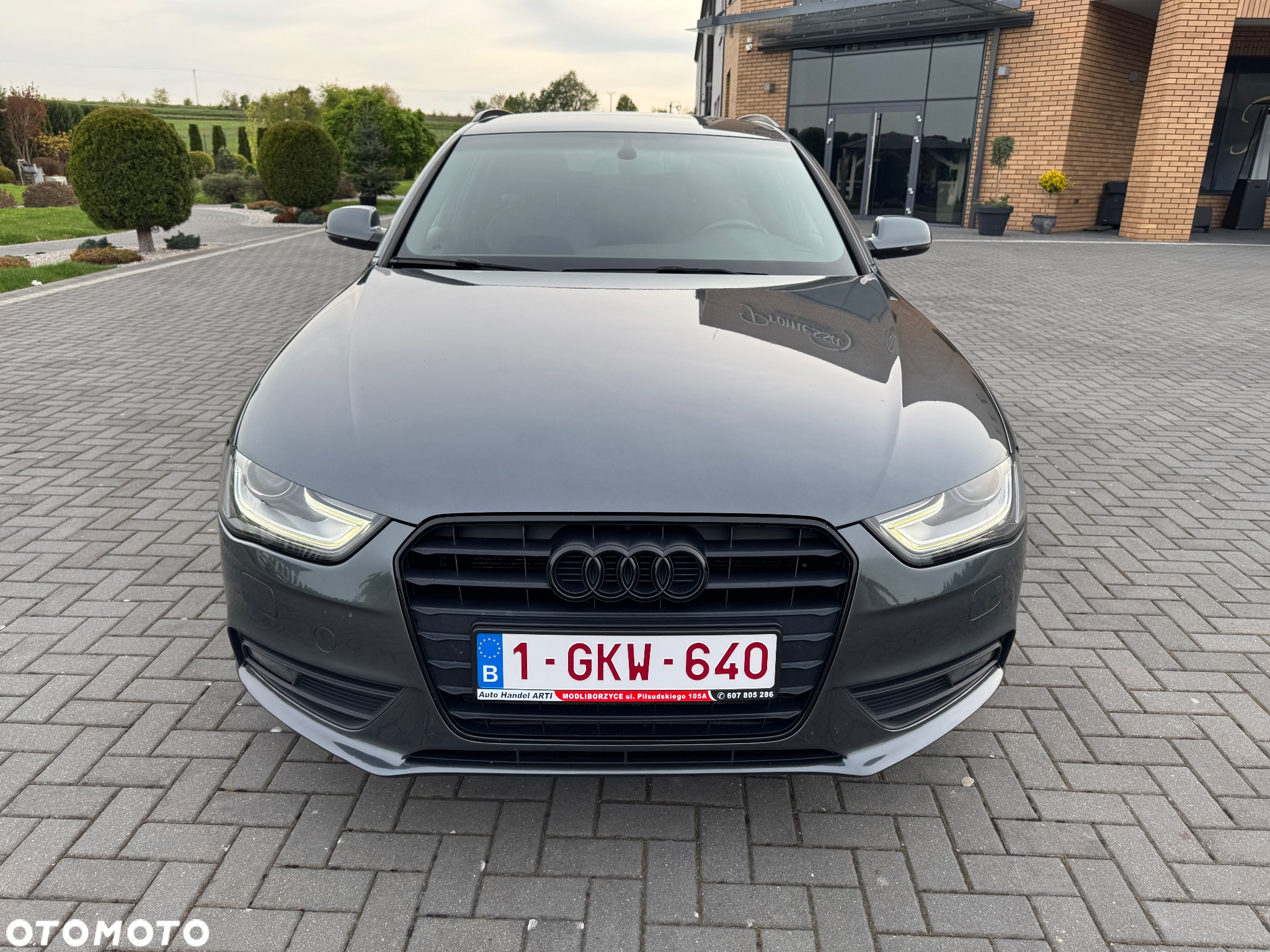 Audi A4 Avant 2.0 TDI DPF S line Sportpaket - 8