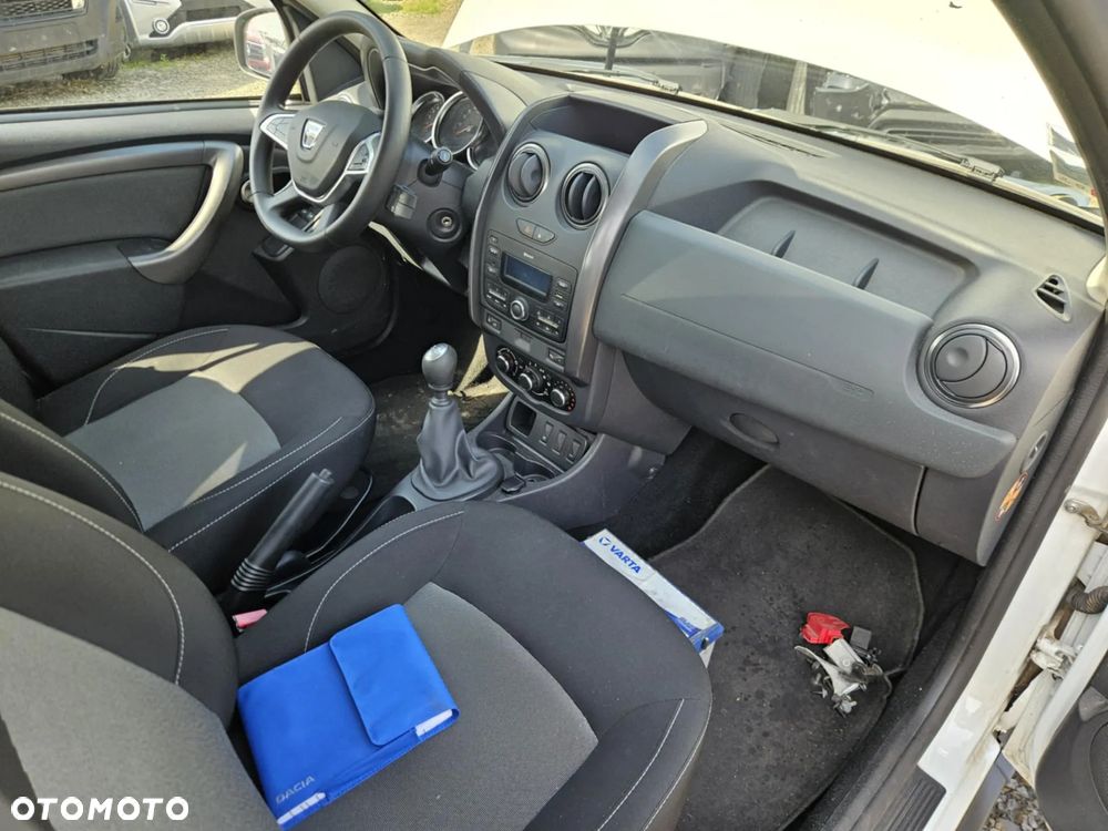 Dacia Duster 1.2 TCe Celebration S&S EU6 - 16