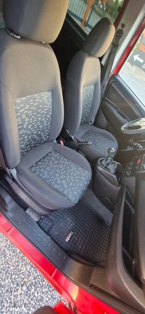 Opel Combo - 12