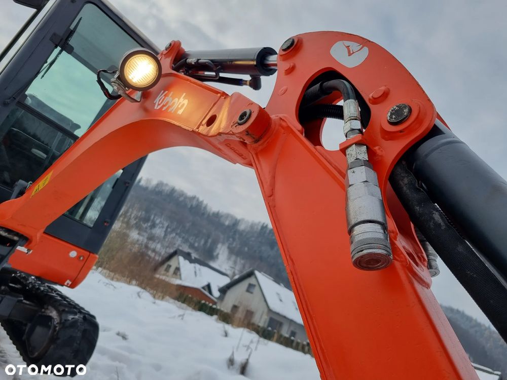 Kubota KX016-4 Koparka Gąsienicowa 2 tony. DEKRA aktualna do 2026r. Rozsuwane Hydr. podwozie! Sprowadzona z Norwegii! Zero luzów i wycieków. Maszyna jak Nowa z Salonu! 2017rok. Pełna Dokumentacja. Gąsienice bez zużycia! Łyżka Skarpowa Nowa! Szybkozłącze! Okazja Tanio! Dodatkowa Linia Hydr. na młot i wiertnice - 24
