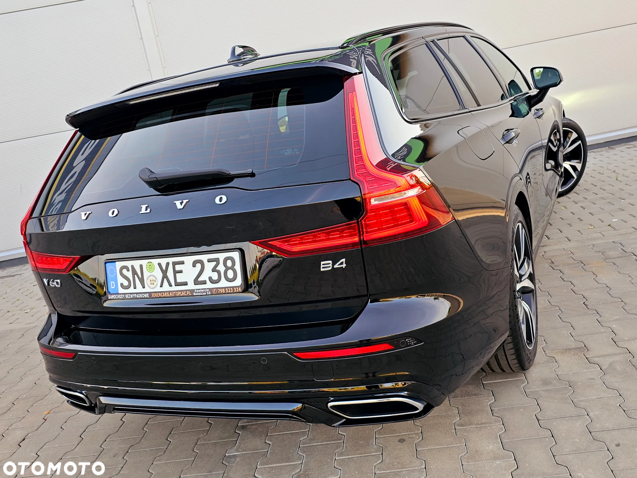 Volvo V60 B4 D Geartronic RDesign - 21
