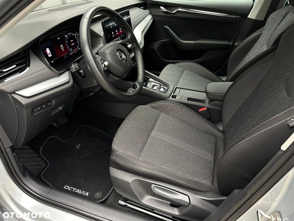Skoda Octavia 2.0 TSI 4x4 Style DSG - 10