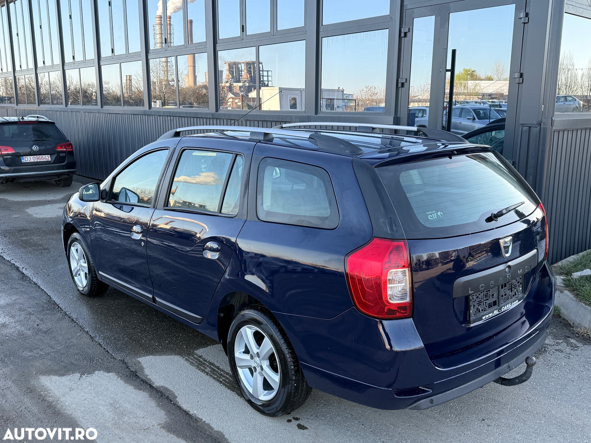 Dacia Logan 0.9 90CP Laureate - 4