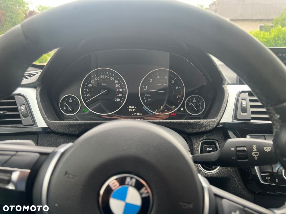 BMW Seria 3 320i xDrive M Sport - 11