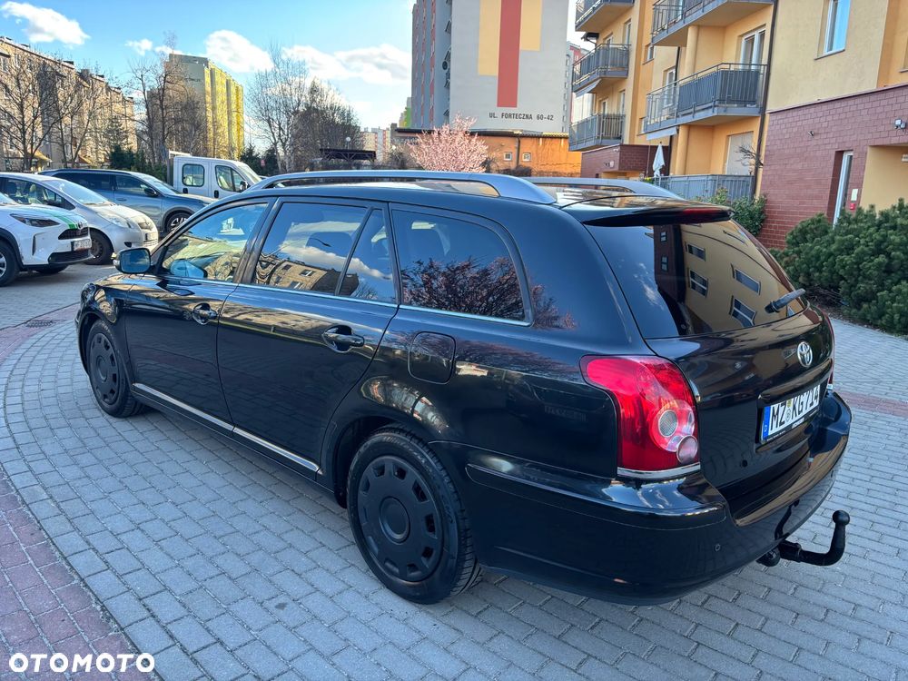 Toyota Avensis 1.8 VVT-i Executive - 13