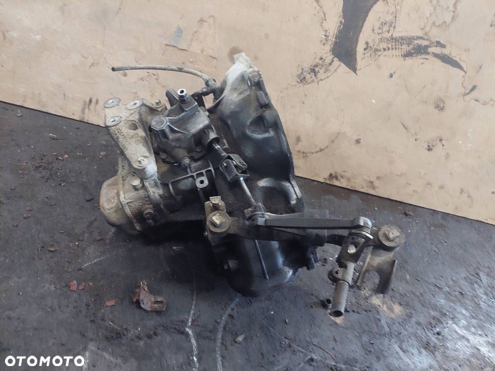 SKRZYNIA BIEGÓW OPEL ASTRA H 1.7 CDTI F17W374 - 4