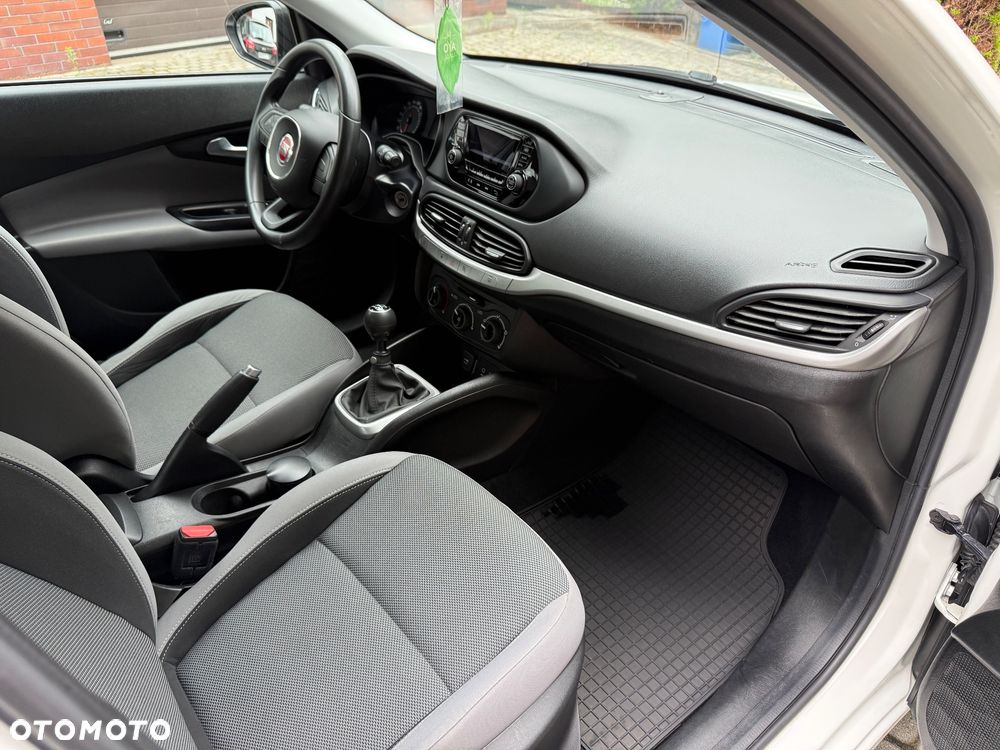 Fiat Tipo - 25
