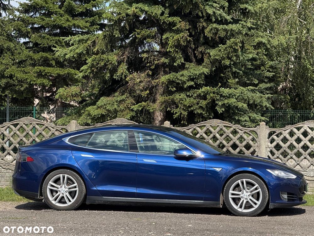Tesla Model S Long Range Plus - 2