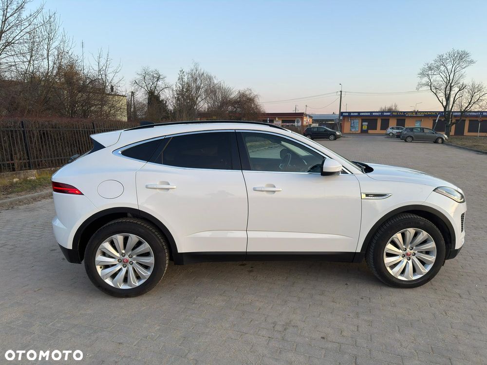 Jaguar E-Pace P250 AWD SE - 7