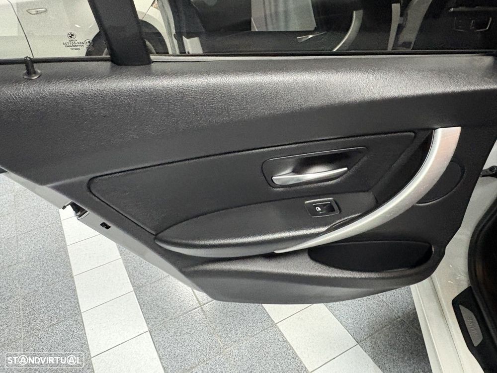 BMW 316 d Line Sport Shadow - 20