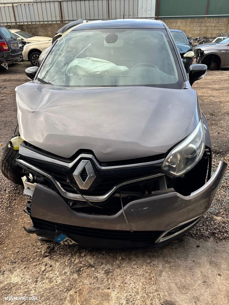 Renault Captur de 2016 a Gasolina para peças - 2