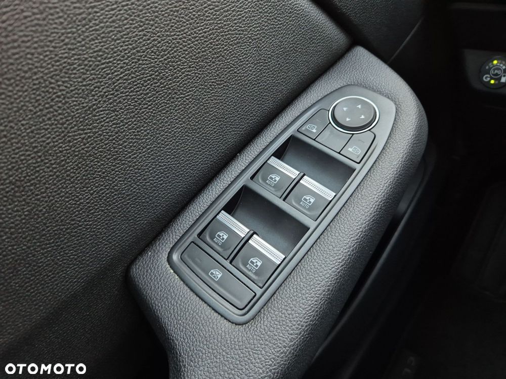 Renault Clio - 16