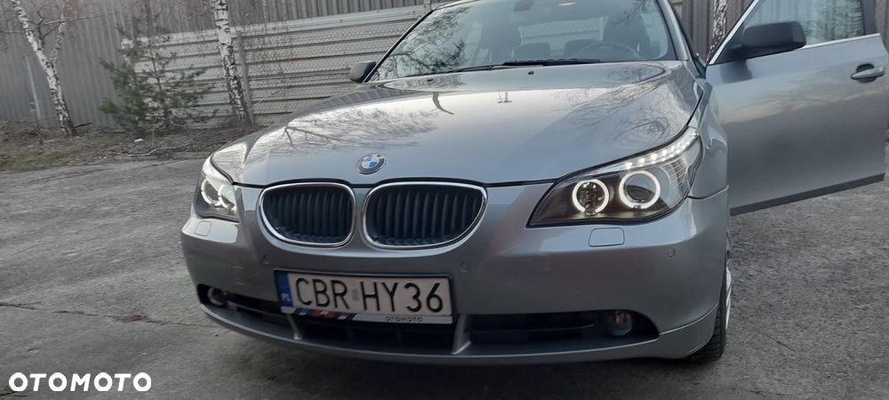 BMW Seria 5 520i - 1