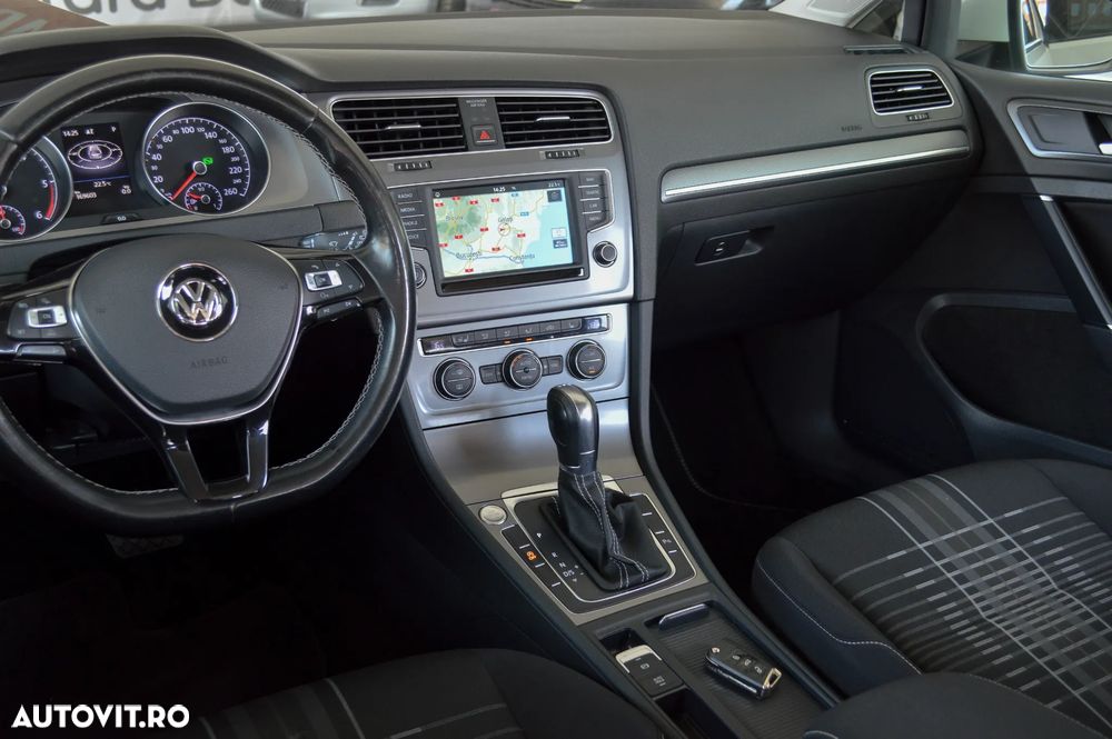 Volkswagen Golf 1.6 TDI DSG BMT Highline - 33