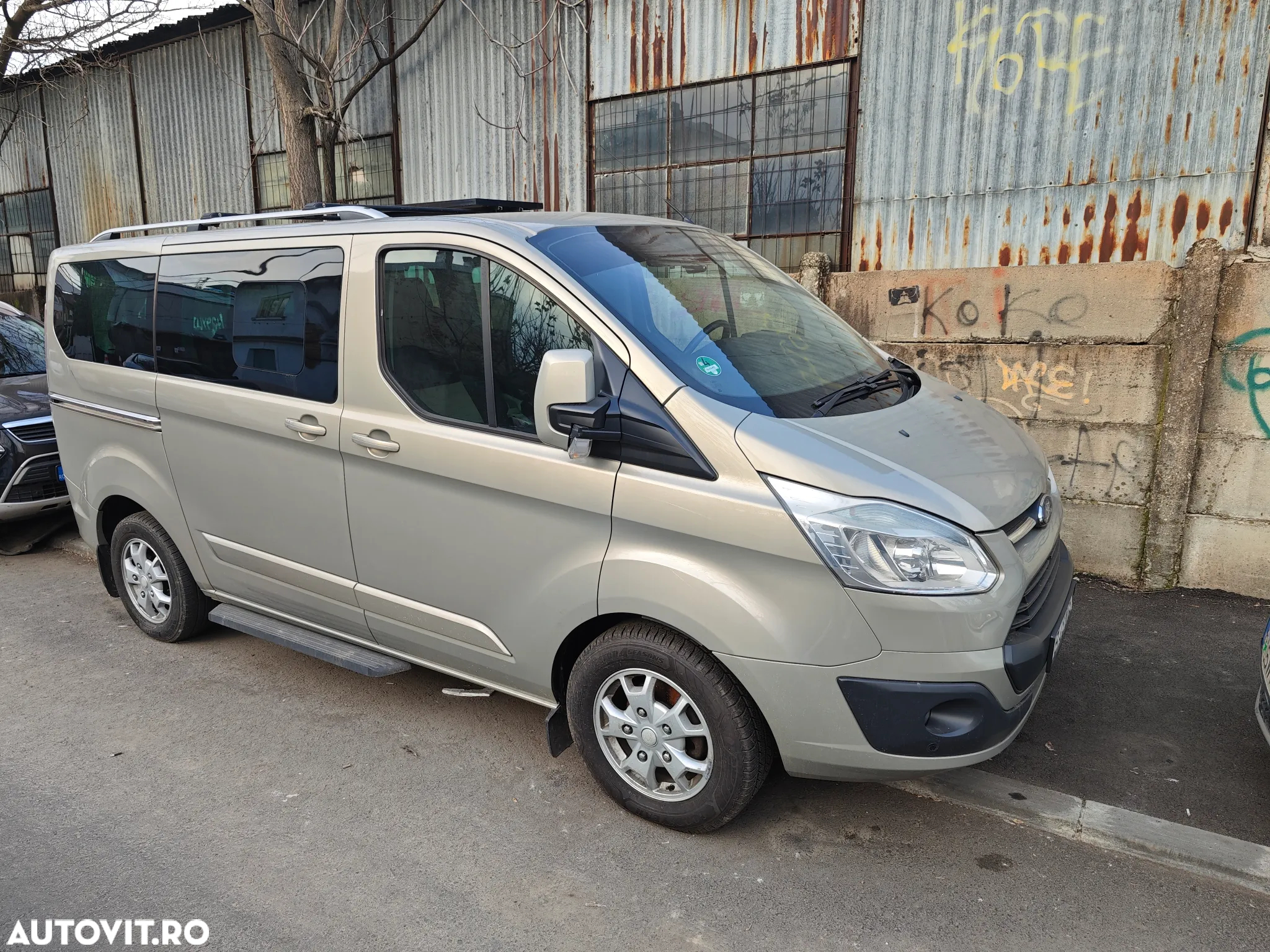 Ford Tourneo Custom 300 L1H1 VA Titanium - 2
