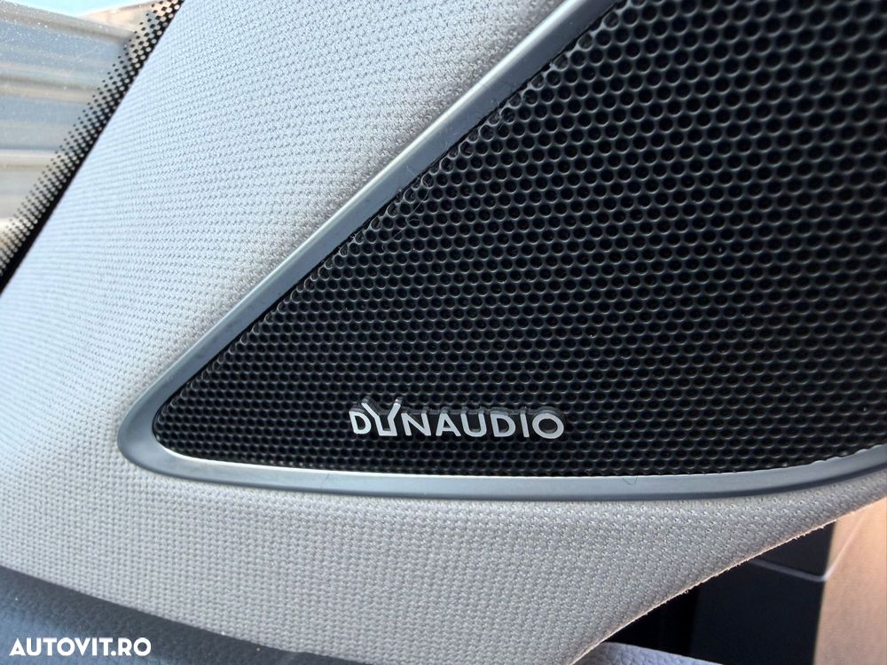 Volkswagen Touareg - 25