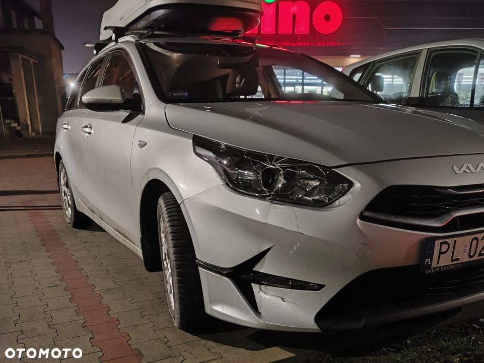 Kia Ceed 1.5 T-GDI M - 22