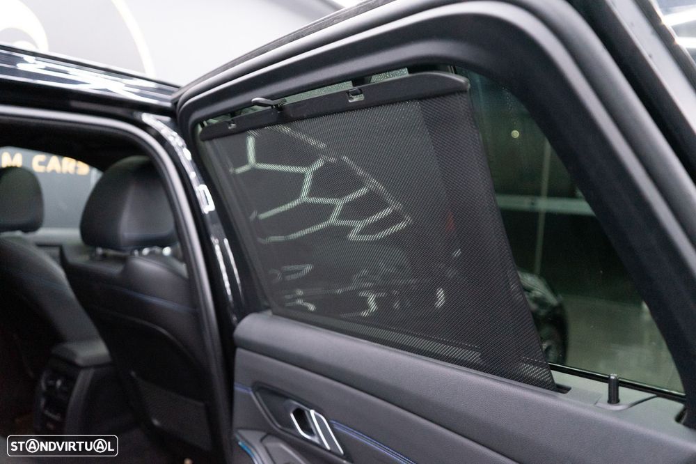 BMW 320 e Pack M Auto - 57