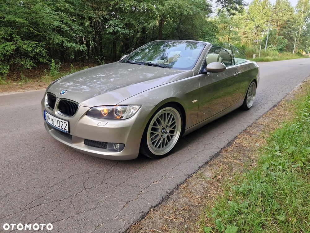 BMW Seria 3 320i - 1