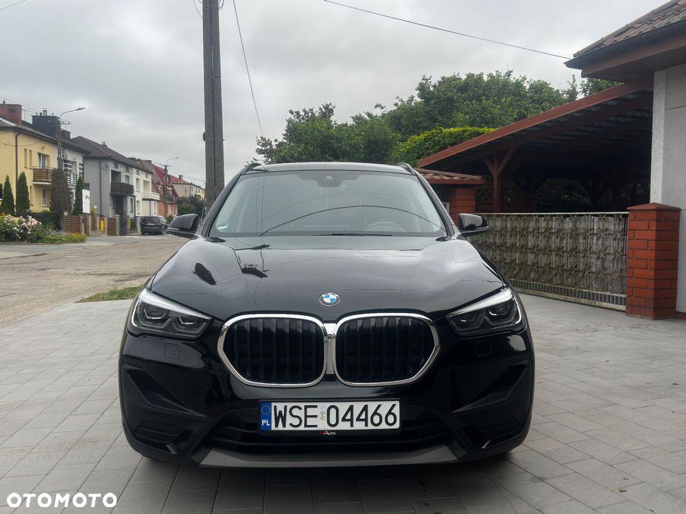 BMW X1 xDrive18d Sport Line - 3